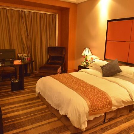 Sprot-Life Garden Hotel Wuhan Zewnętrze zdjęcie
