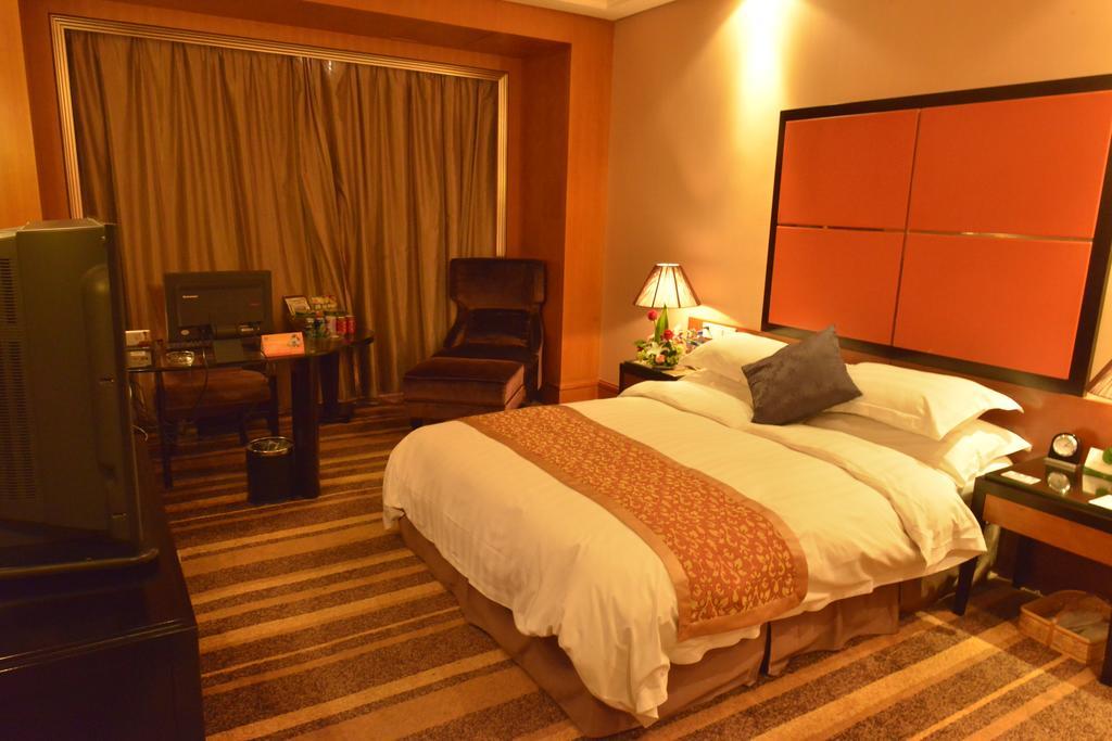 Sprot-Life Garden Hotel Wuhan Zewnętrze zdjęcie